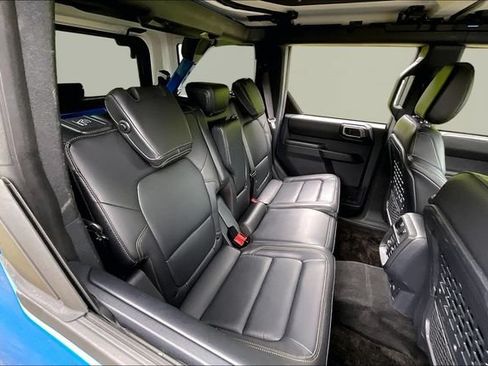 Used 2025 Ford Bronco Badlands AWD/4WD image 17