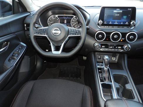 Used 2025 Nissan Sentra SR w/ Midnight Edition image 21