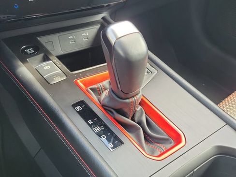 Used 2025 Nissan Kicks SR FWD image 24