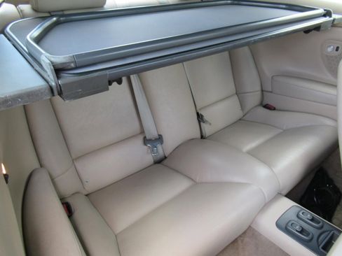 Used 2004 Volvo C70 HT FWD image 14