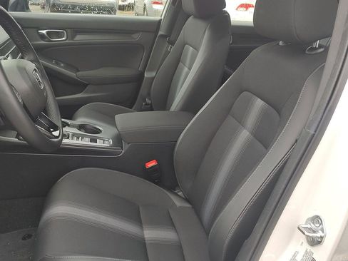 Used 2025 Honda Civic Sport image 2