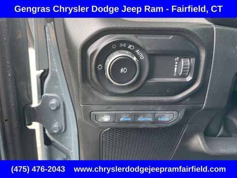 Used 2024 Jeep Wrangler Unlimited w/ Convenience Group AWD/4WD image 45