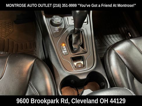 Used 2019 Jeep Cherokee Latitude Plus w/ Comfort/Convenience Group image 24