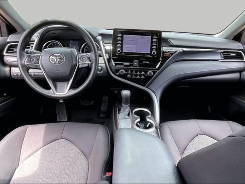 Used 2021 Toyota Camry LE w/ Convenience Package FWD image 16