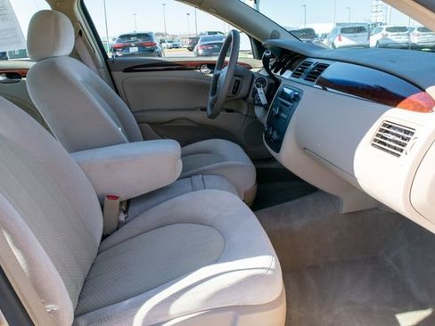 Used 2006 Buick Lucerne CX image 19