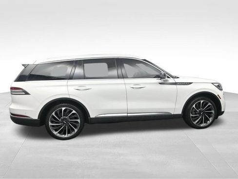 Used 2020 Lincoln Aviator Reserve w/ Equipment Group 202A AWD/4WD image 8