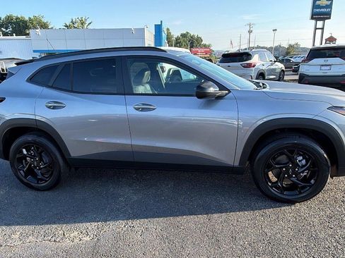 New 2026 Chevrolet Trax LT w/ Driver Confidence Package FWD image 6