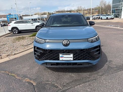 New 2026 Volkswagen Tiguan SE R-Line AWD/4WD image 2