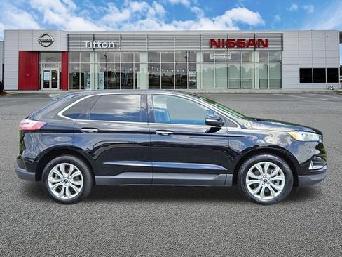 Used 2024 Ford Edge Titanium AWD/4WD image 3