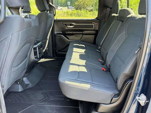 Used 2021 RAM 1500 Big Horn AWD/4WD image 18