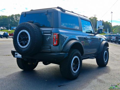Used 2023 Ford Bronco Badlands w/ Sasquatch Package AWD/4WD image 5