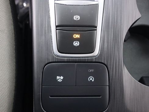 Used 2021 Ford Escape SE FWD image 26