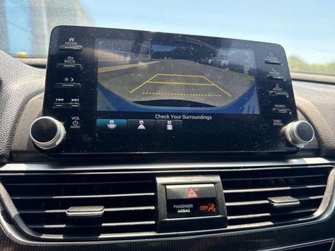 Used 2019 Honda Accord Sport image 16