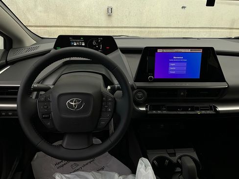 New 2026 Toyota Prius LE image 11