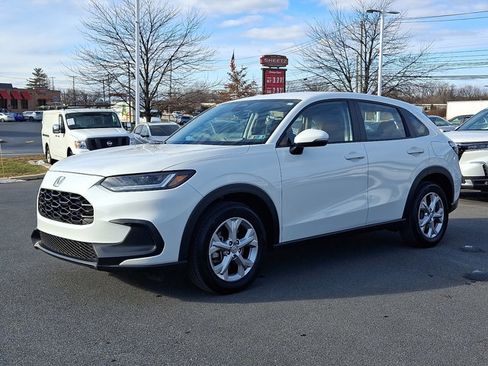 Certified 2024 Honda HR-V LX image 3