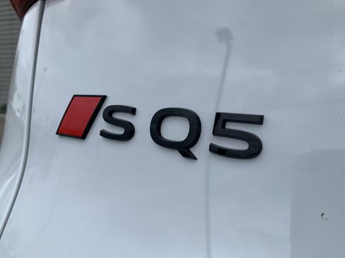 New 2025 Audi SQ5 Premium Plus image 24