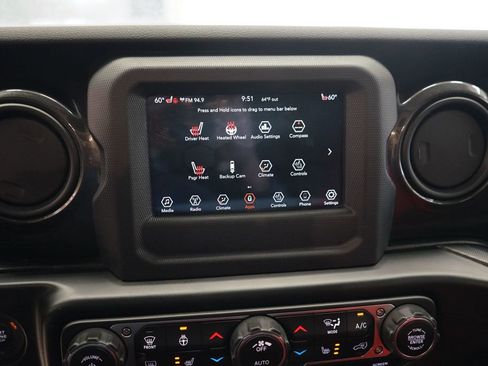 Used 2020 Jeep Wrangler Unlimited Sport image 35