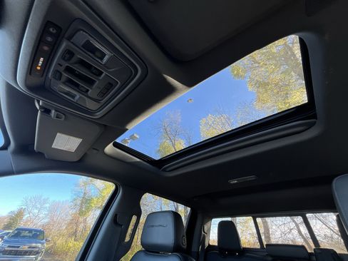 Certified 2022 GMC Sierra 3500 Denali w/ Denali Ultimate Package image 19