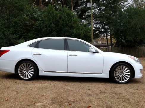 Used 2016 Hyundai Equus Signature image 6