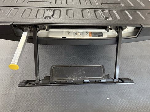 Used 2019 Ford F250 Lariat w/ Lariat Ultimate Package image 22