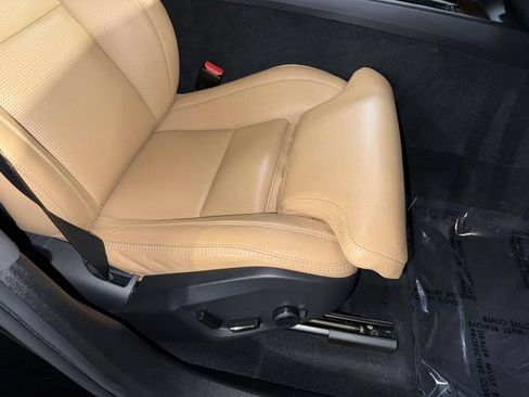 Used 2024 Volvo XC60 B5 Ultimate w/ Protection Package Premier AWD/4WD image 15