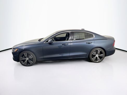 Used 2021 Volvo S60 T5 Inscription image 8