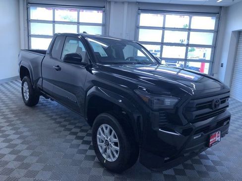New 2026 Toyota Tacoma SR5 RWD image 7