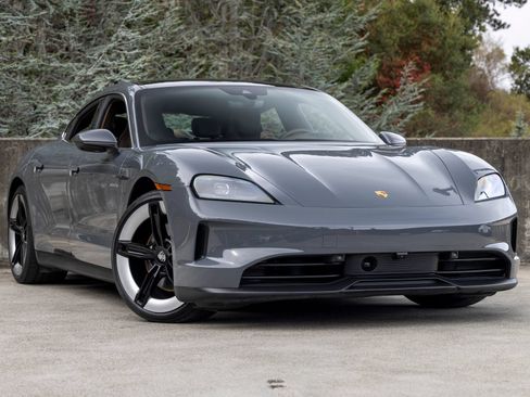 Certified 2025 Porsche Taycan AWD/4WD image 6