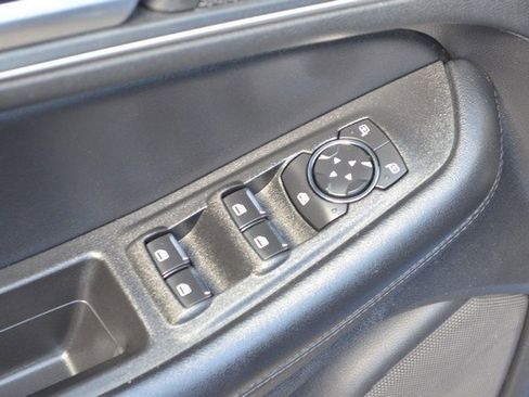 Used 2021 Ford Edge SEL w/ Convenience Package image 16