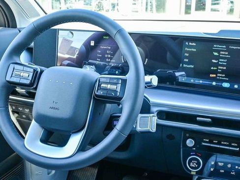 New 2026 Hyundai Ioniq 9 Limited image 18