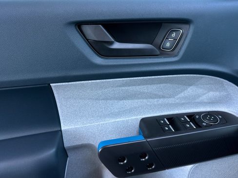 New 2026 Ford Maverick XLT w/ XLT Luxury Package FWD image 10