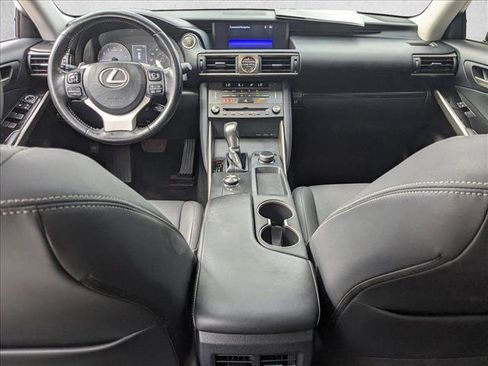 Used 2019 Lexus IS 300 image 19