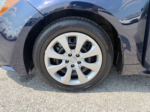 Used 2025 Toyota Corolla LE FWD image 26