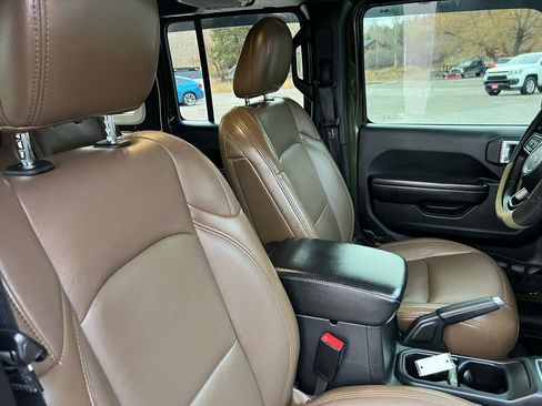 Used 2021 Jeep Wrangler Unlimited Sport image 13