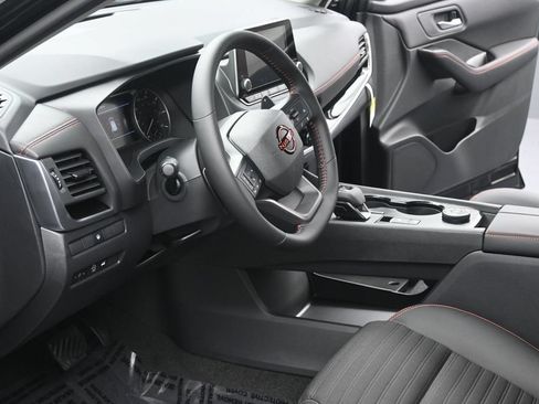 New 2026 Nissan Rogue SV w/ Rock Creek Premium Package AWD/4WD image 7