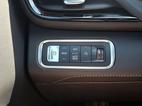New 2026 Buick Enclave Sport Touring w/ Super Cruise Package AWD/4WD image 16