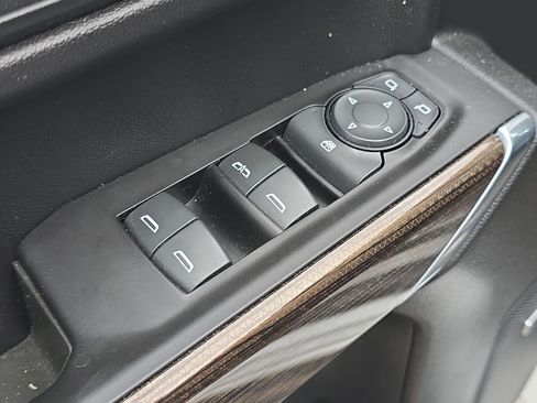 Used 2020 Chevrolet Silverado 1500 RST image 13