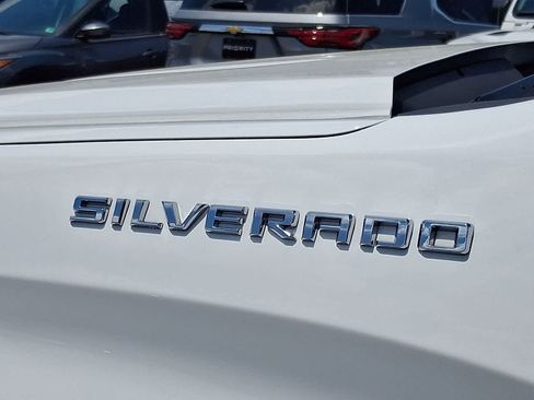 Used 2025 Chevrolet Silverado 1500 LT AWD/4WD image 37