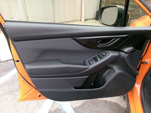 Used 2018 Subaru Crosstrek 2.0i Premium image 16