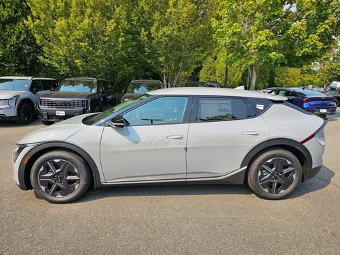 New 2026 Kia EV6 Light AWD/4WD image 8