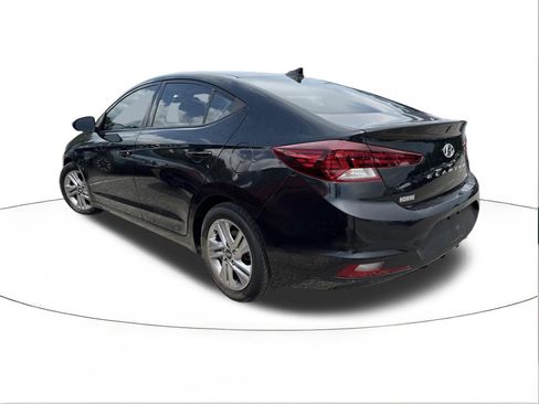 Used 2020 Hyundai Elantra SEL w/ Convenience Package (C2) FWD image 3