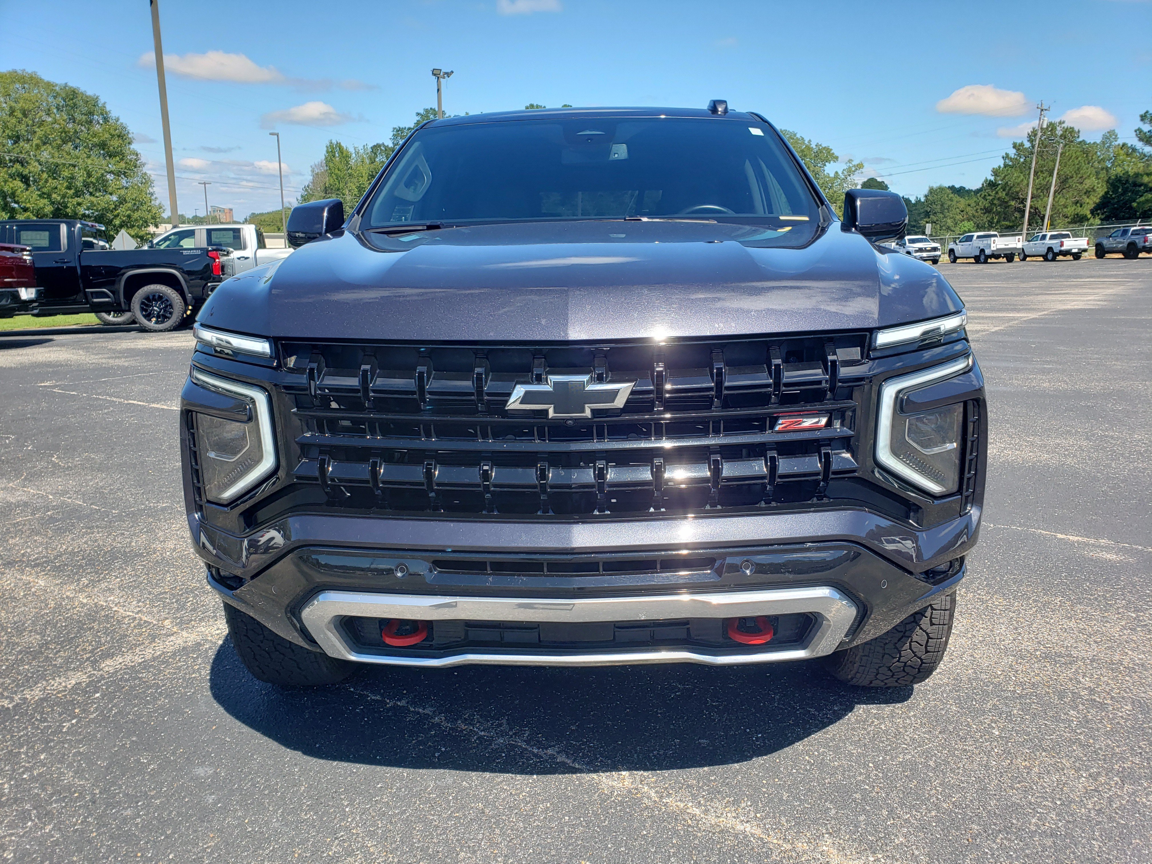 Used 2025 Chevrolet Tahoe Z71 w/ Comfort Package AWD/4WD image 7
