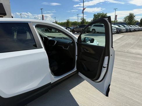 Used 2021 GMC Terrain SLE AWD/4WD image 24