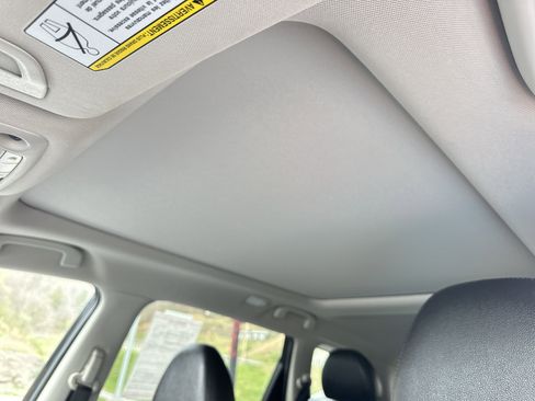 Used 2020 Nissan Rogue SL w/ Premium Package image 22