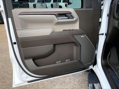 Certified 2023 GMC Sierra 1500 SLT image 20