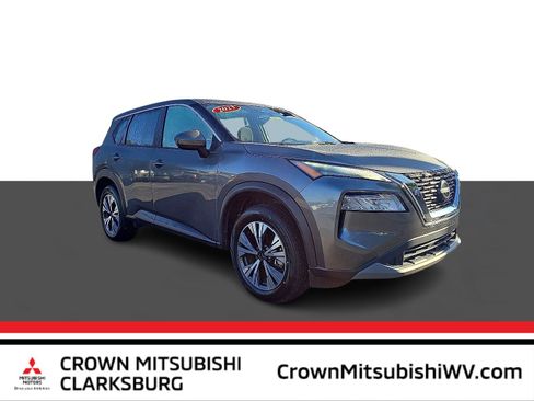 Used 2023 Nissan Rogue SV image 1