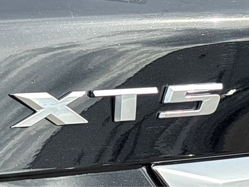 Certified 2025 Cadillac XT5 Premium Luxury image 27