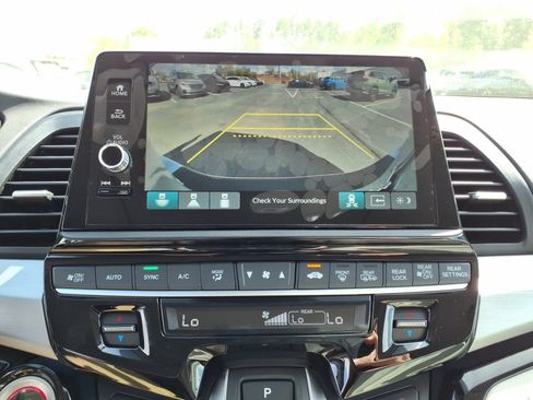 New 2026 Honda Odyssey Touring image 16