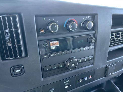 New 2025 GMC Savana 2500 Extended w/ Driver Convenience Package image 13