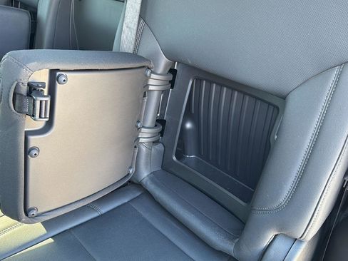 Used 2025 GMC Sierra 1500 SLT image 20